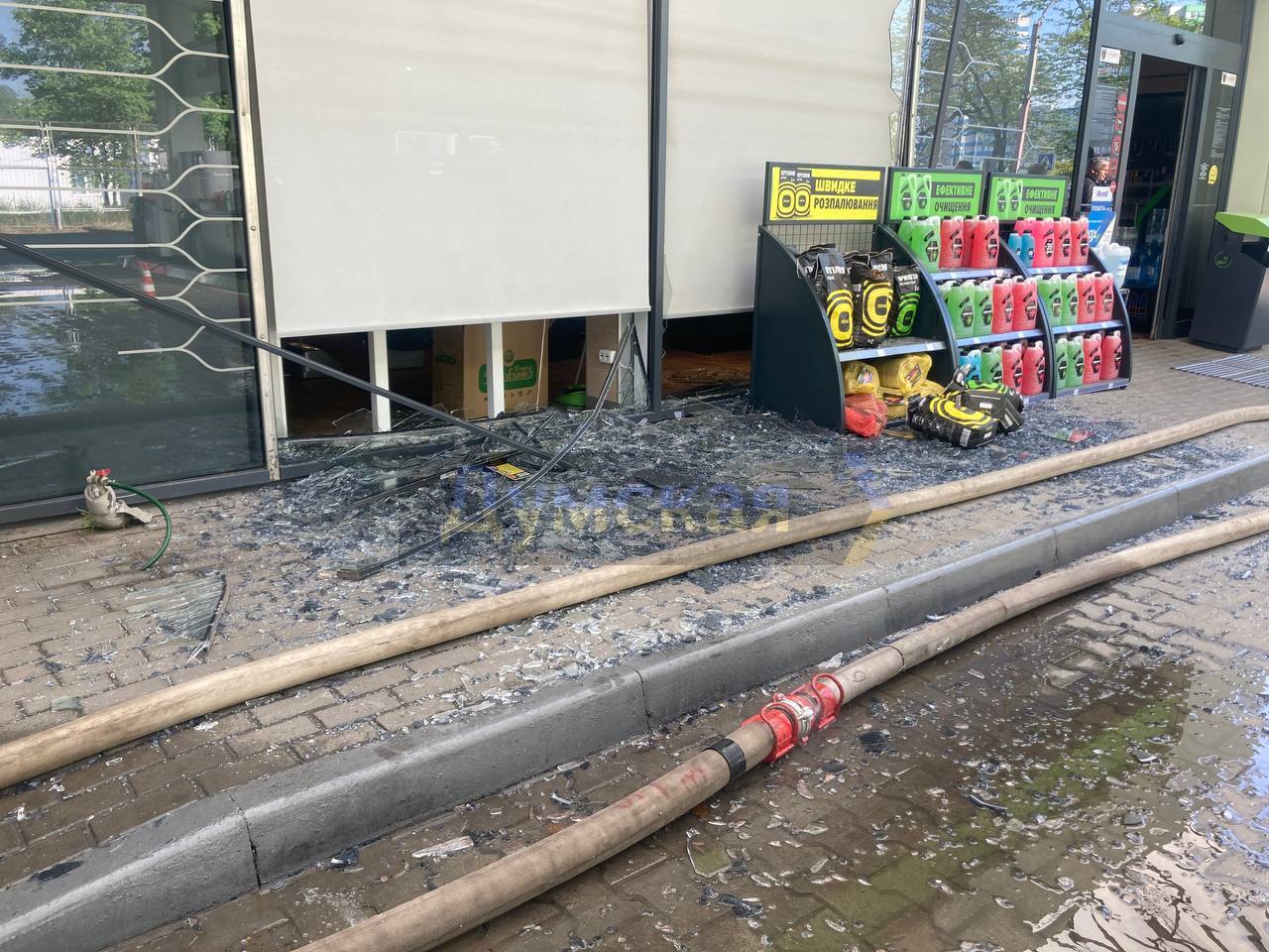 Russia destroys depot of Nova Poshta delivery company in Odesa, hundreds of parcels incinerated